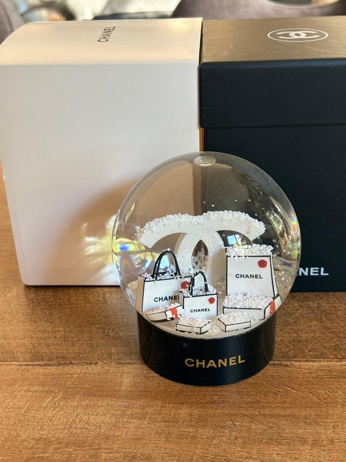 Chanel schudbol snowglobe zwart wit, Ophalen of Verzenden