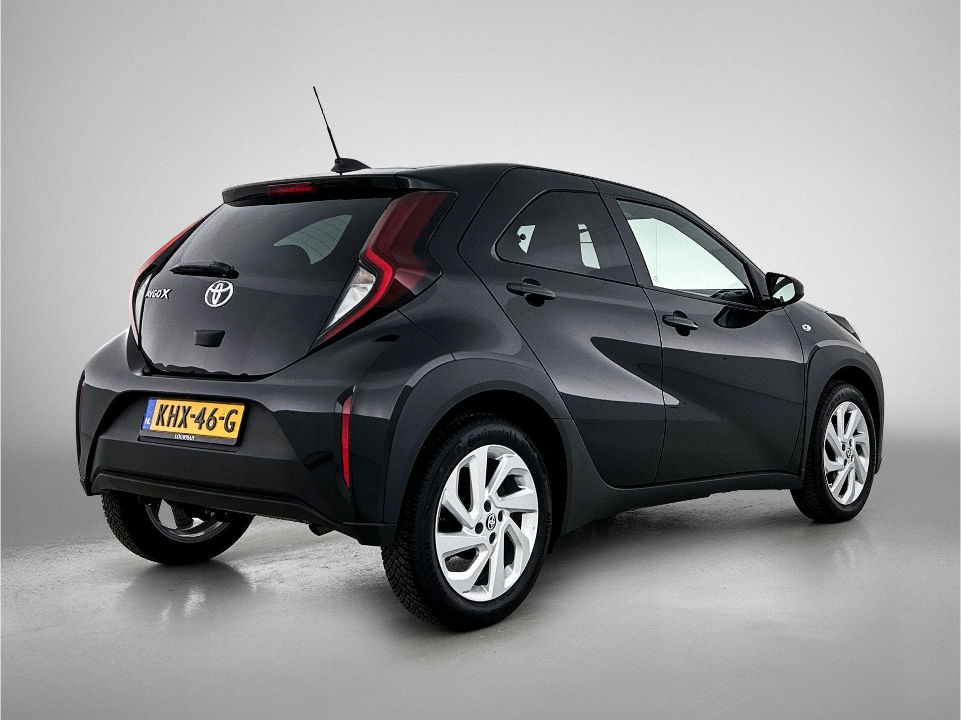 Toyota Aygo X 1.0 VVT-i MT First (bj 2025), Auto's, 12 maanden, Stof, Gebruikt, 920 kg