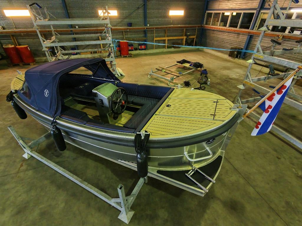 Van Vossen 550 Sloep,, Tender, Rondzit, Zo goed als nieuw, 2 m