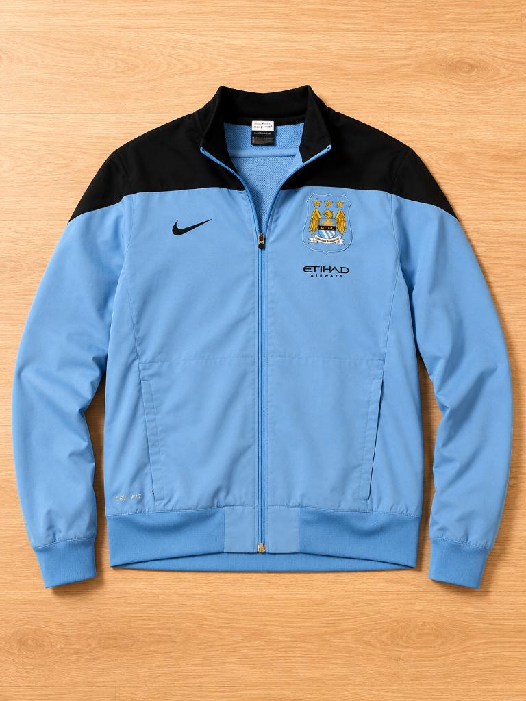 Vintage Nike Manchester City Track Jacket Lichtblauw, Maat 52/54 (L), Blauw, Nike, Ophalen of Verzenden