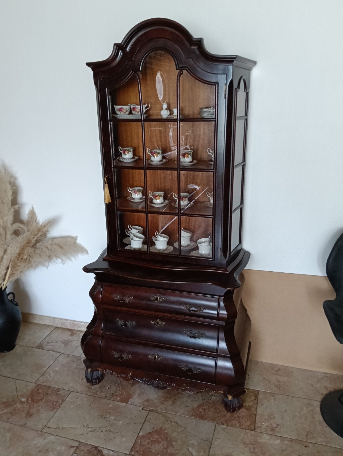 Antieke Vitrinekast / Curio Kast met Lades, Ophalen