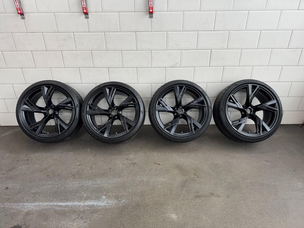 Audi OEM RS6/7 C8 22 inch zomerset🔆, Auto-onderdelen, Banden en Velgen, Banden en Velgen, Zomerbanden, Overige maten, 285 mm