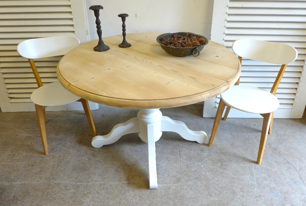 witte landelijke ronde uitschuifbare eettafel  120-160, Ophalen, Wit landelijk, Zo goed als nieuw, Vijf personen of meer