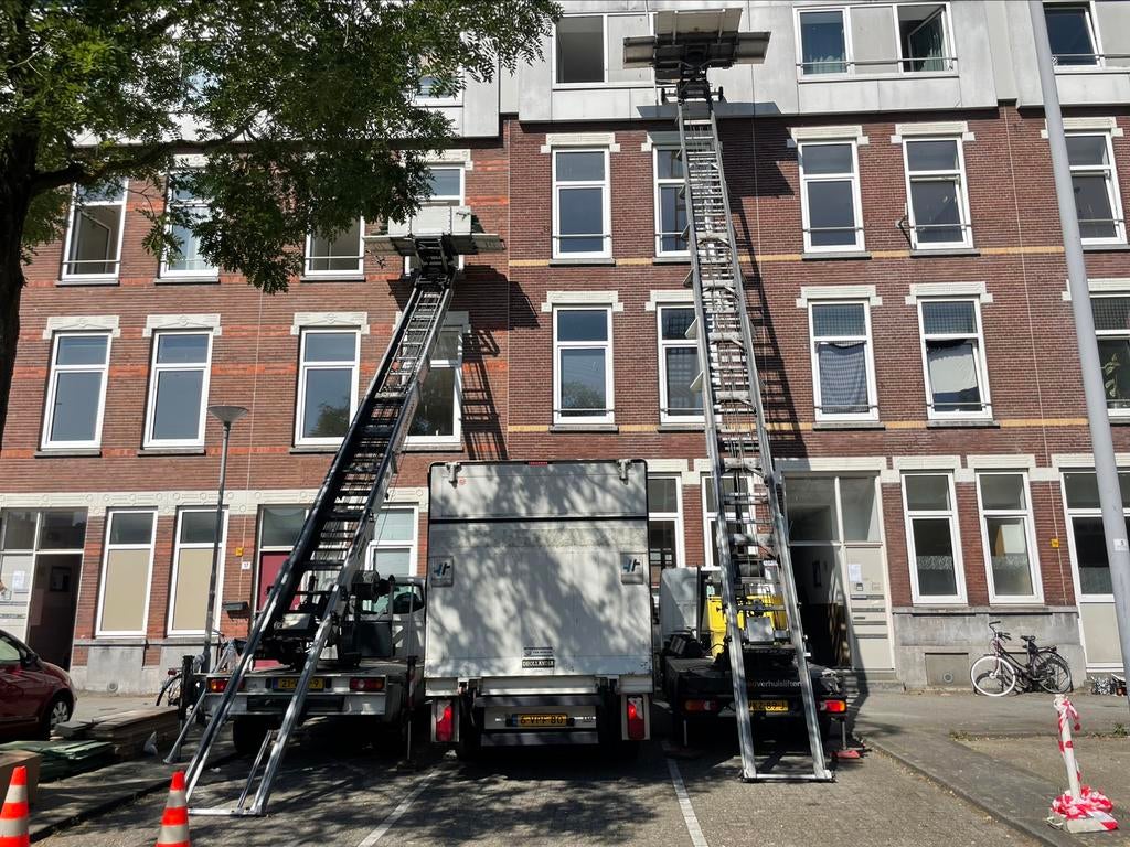 Foto 13 van Verhuislift huren | Ladderlift / Meubellift met bediening