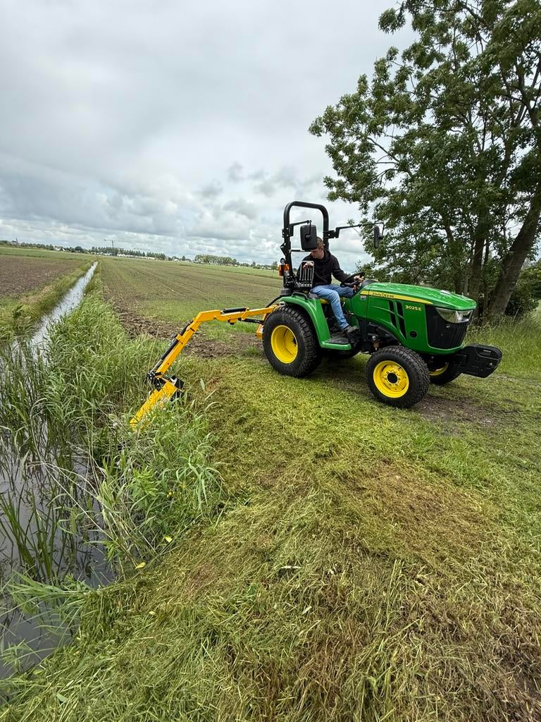 Hoveniers werkzaamheden ll Tuinman, Tuin en Terras, Ophalen, Zo goed als nieuw