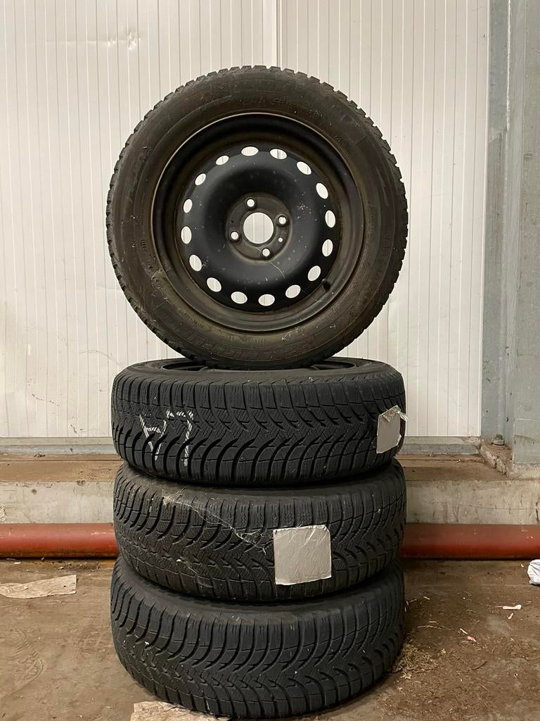 Winterbanden op velg Suzuki Swift Michelin, Auto-onderdelen, Ophalen, 15 inch, Banden en Velgen, Nieuw