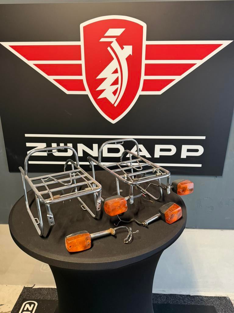Zundapp 517 achterrekje met knipperlichten orgineel, Ophalen of Verzenden, Zo goed als nieuw, Overige typen