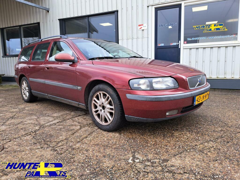 Volvo V70 2.4 T , Kleurcode 445, Gebruikt, Volvo