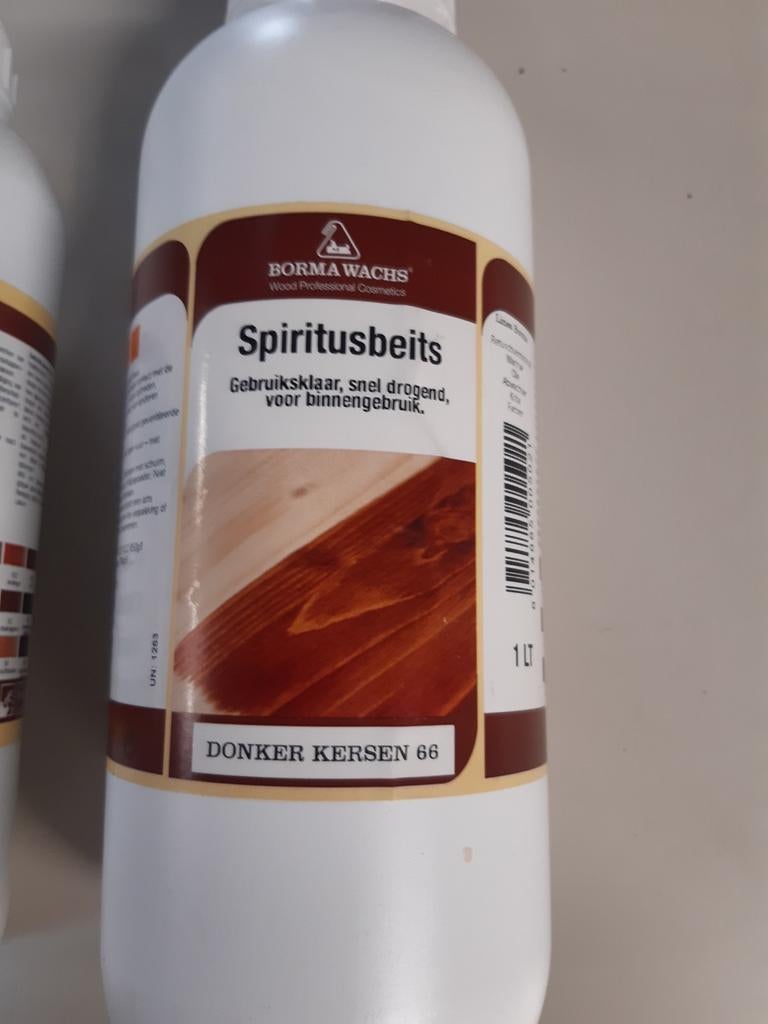 Borma flacons spiritusbeits, midden noten en donker kersen, Antiek en Kunst, Antiek | Meubels | Kasten, Ophalen of Verzenden