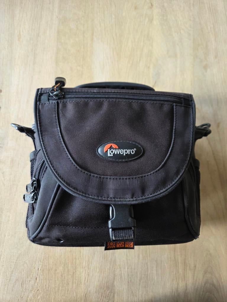 Lowepro Nova 1 AW Cameratas - Zo goed als nieuw!, Ophalen of Verzenden, Zo goed als nieuw, Schoudertas, Lowepro