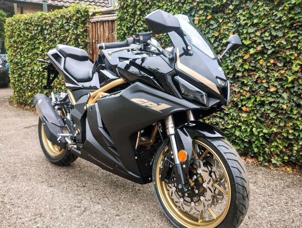 Sportmotor NIEUW A1 – TR GP1 – R125 / RC 125 alternatief, Motoren, Cfmoto, Bedrijf, Sport, 125 cc