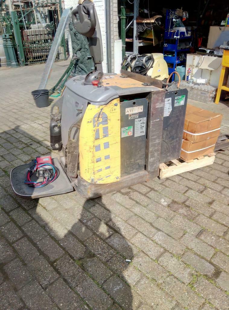 Elektrische pompwagen Clenny 0626604113 / 0651376539, Doe-het-zelf en Verbouw, Palletwagens en Pompwagens, Ophalen, Gebruikt