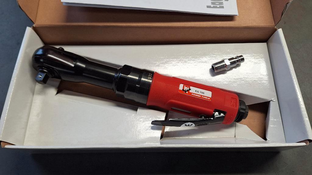 Chicago Pneumatic EG700 Haakse slagmoersleutel op lucht.