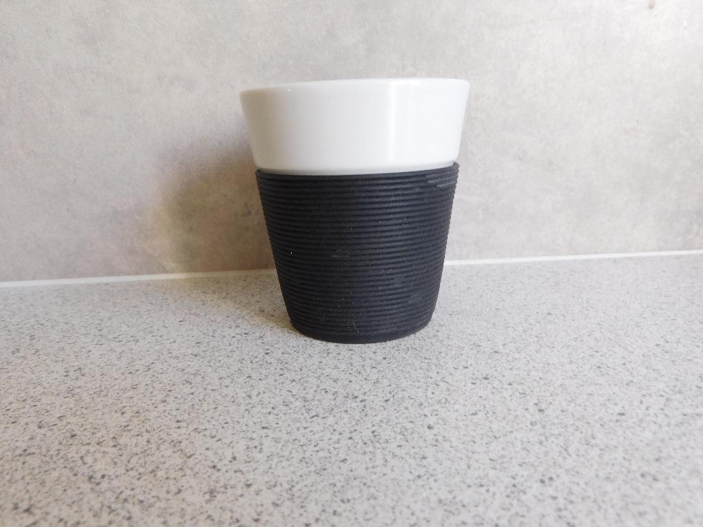 Mok 8x7,5 cm. Zwart Bistro Bodum, Huis en Inrichting, Keuken | Servies, Ophalen of Verzenden, Zo goed als nieuw, Overige stijlen