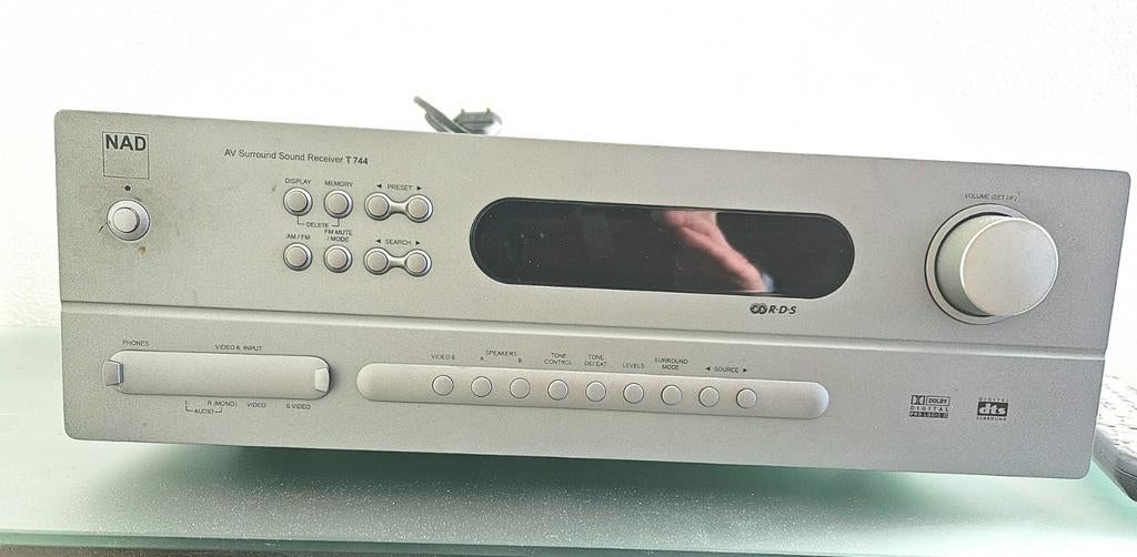 NAD T744 AV Receiver - homecinema, in prima staat, Audio, Tv en Foto, Versterkers en Receivers, Ophalen, Gebruikt, 60 tot 120 watt