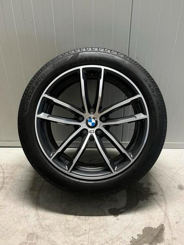 🚗 BMW 5-serie - G30 G31 - 662M - 18 inch - Pirelli - Zomer, Auto-onderdelen, Banden en Velgen, Banden en Velgen, Zomerbanden