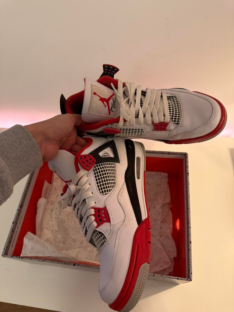 Air Jordan 4 Fire Red ORIGINEEL (White/Fire Red/Black), Ophalen of Verzenden, Zo goed als nieuw, Wit