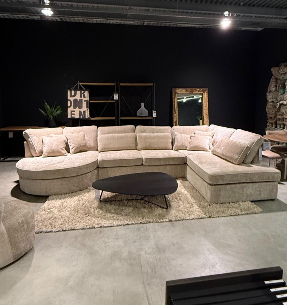 Luxe grote hoekbank banken taupe beige lifestyle, Huis en Inrichting, Banken | Complete zithoeken, Nieuw, Stof, Ophalen