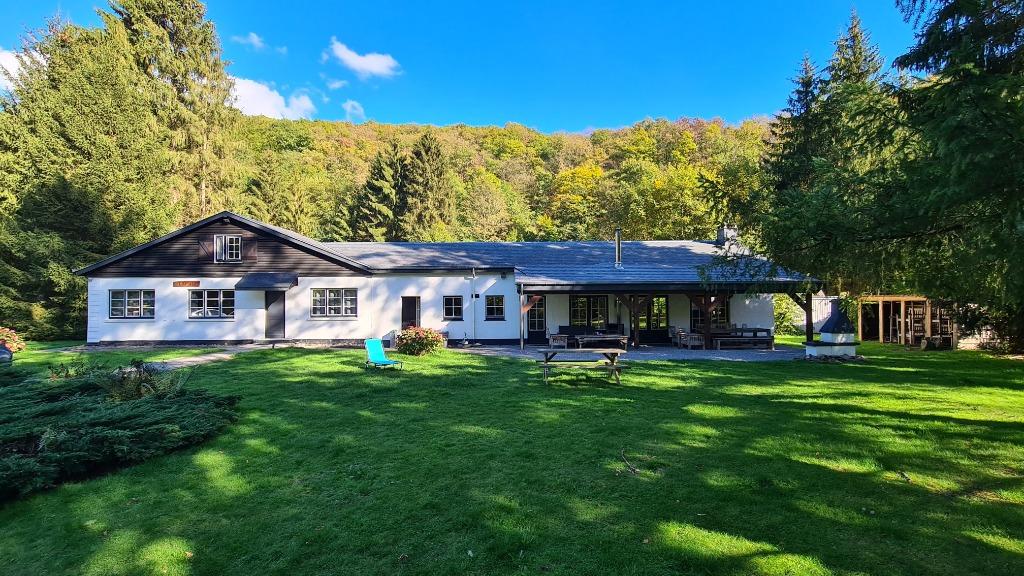 Te huur Vakantiehuis Cap Vert La Roche-en-Ardenne Ardennen, Vakantie, Vakantiehuizen | België, Open haard, 4 of meer slaapkamers