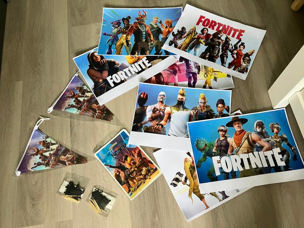 Fortnite set voor kinderfeestje: ruilen voor pak koek, Ophalen, Zo goed als nieuw