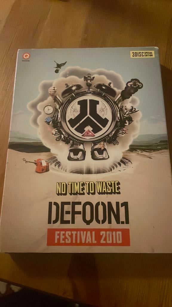 Defqon 1 festival 2010, Ophalen of Verzenden, Zo goed als nieuw, Techno of Trance