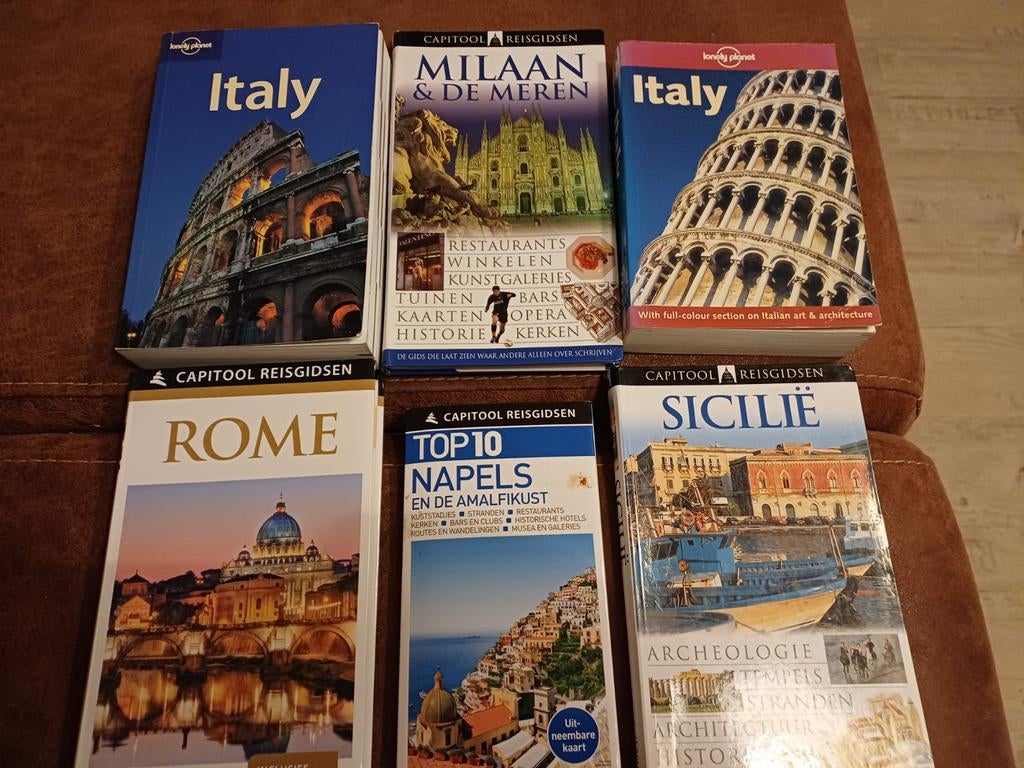 Reisgidsen Capitool Lonely planet  Italië, Boeken, Capitool, Europa, Ophalen of Verzenden, Zo goed als nieuw