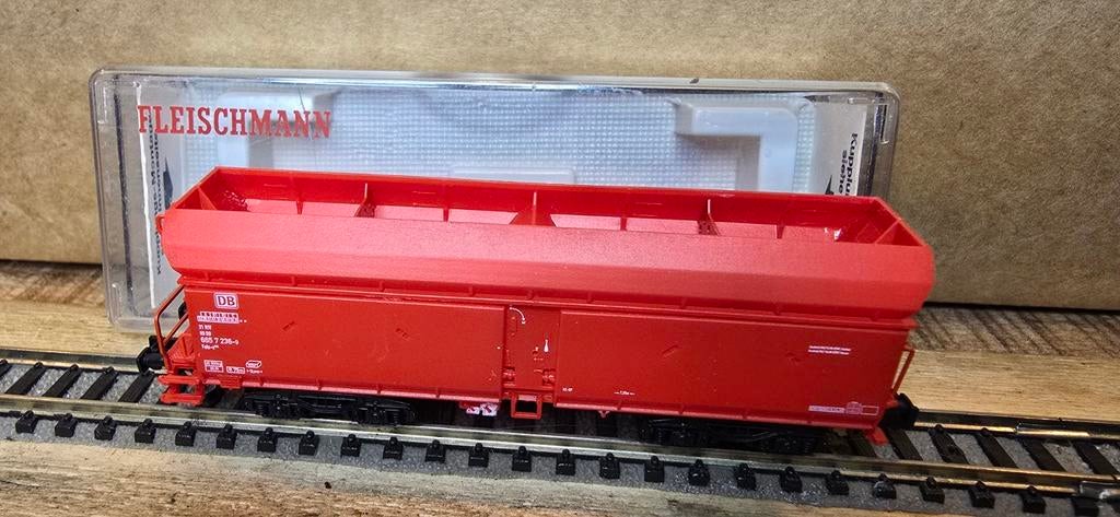 Fleischmann piccolo zelflosser DB rood vvp, Gebruikt, Gelijkstroom, Fleischmann, Rails