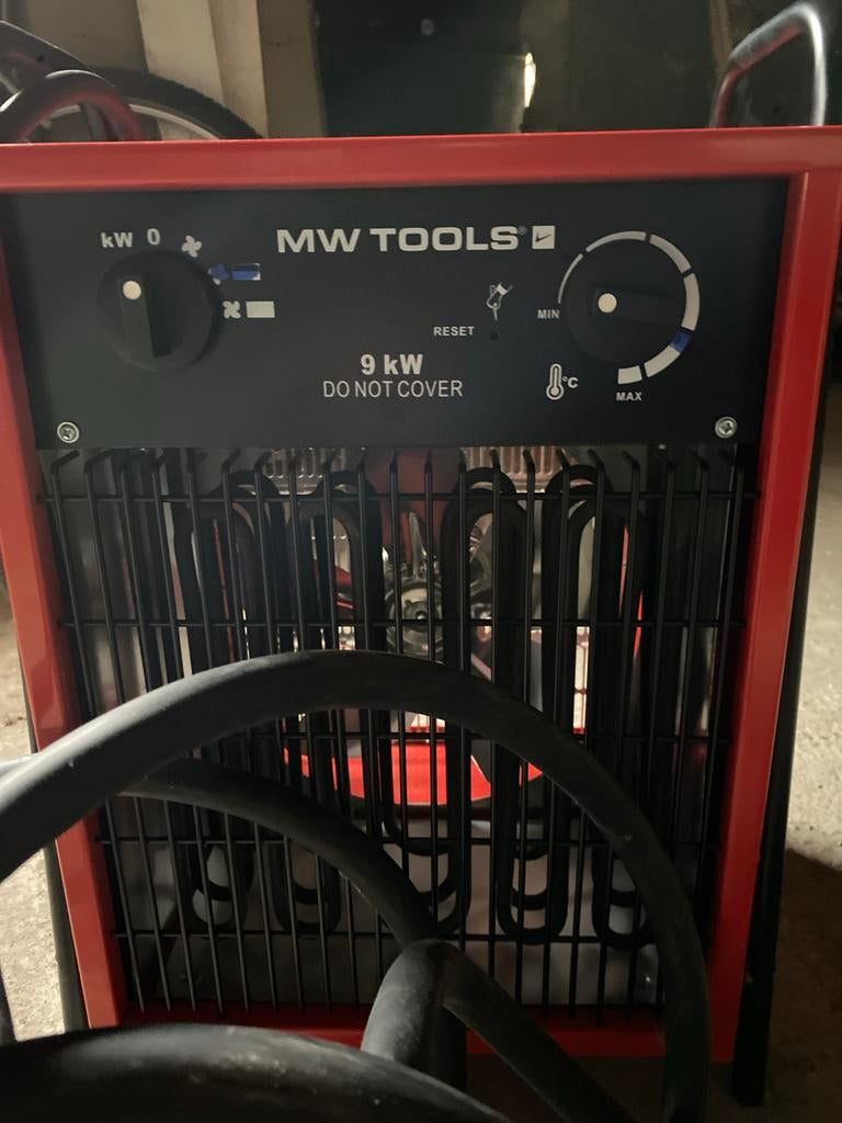 MW Tools 9kW Kachel - Krachtige Verwarming, 30 tot 80 cm, Gebruikt, Kachel, Minder dan 60 cm