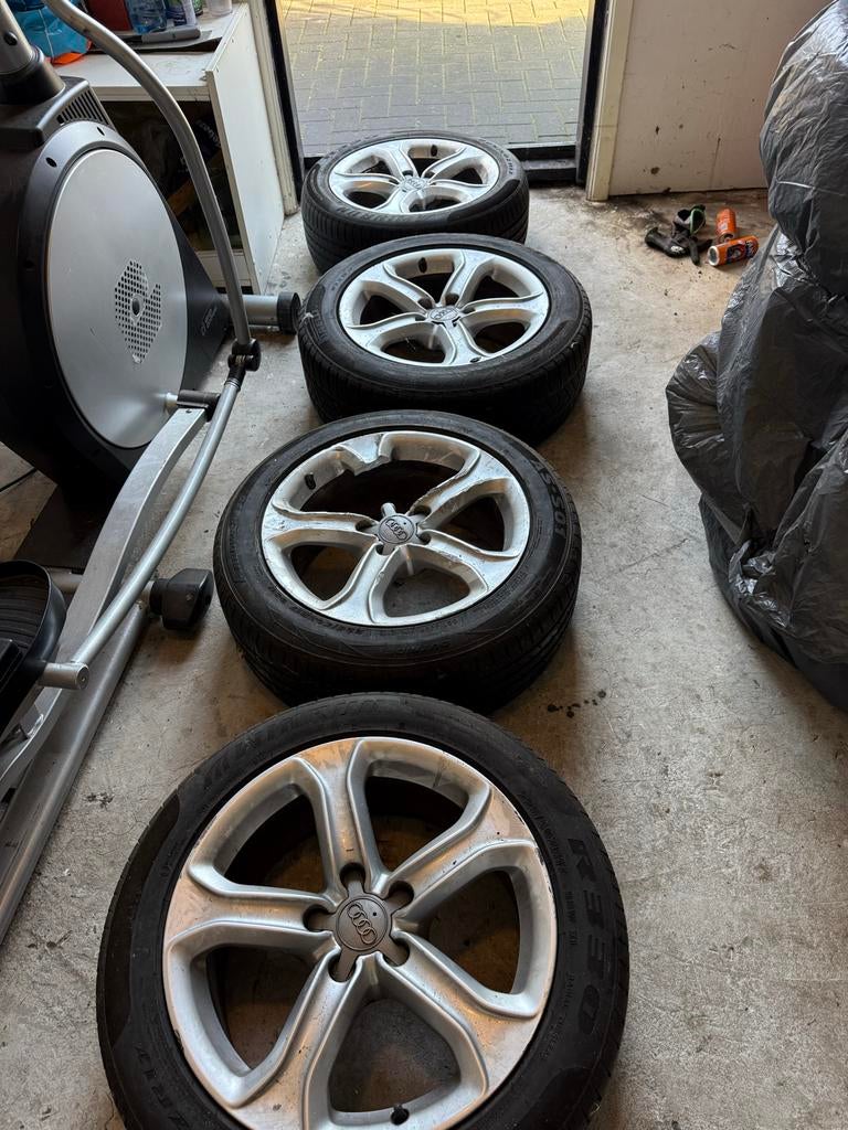Audi Velgen 17 inch - 3 Goed, 1 Defect, Auto-onderdelen, Banden en Velgen, Gebruikt, Velg(en), Verzenden, 17 inch