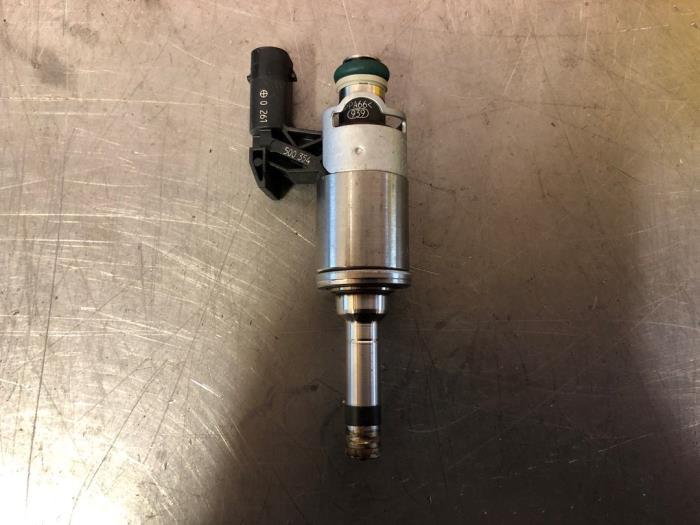 Injector (benzine injectie) van een Volkswagen Golf, Auto-onderdelen, Gebruikt, -, Volkswagen, -
