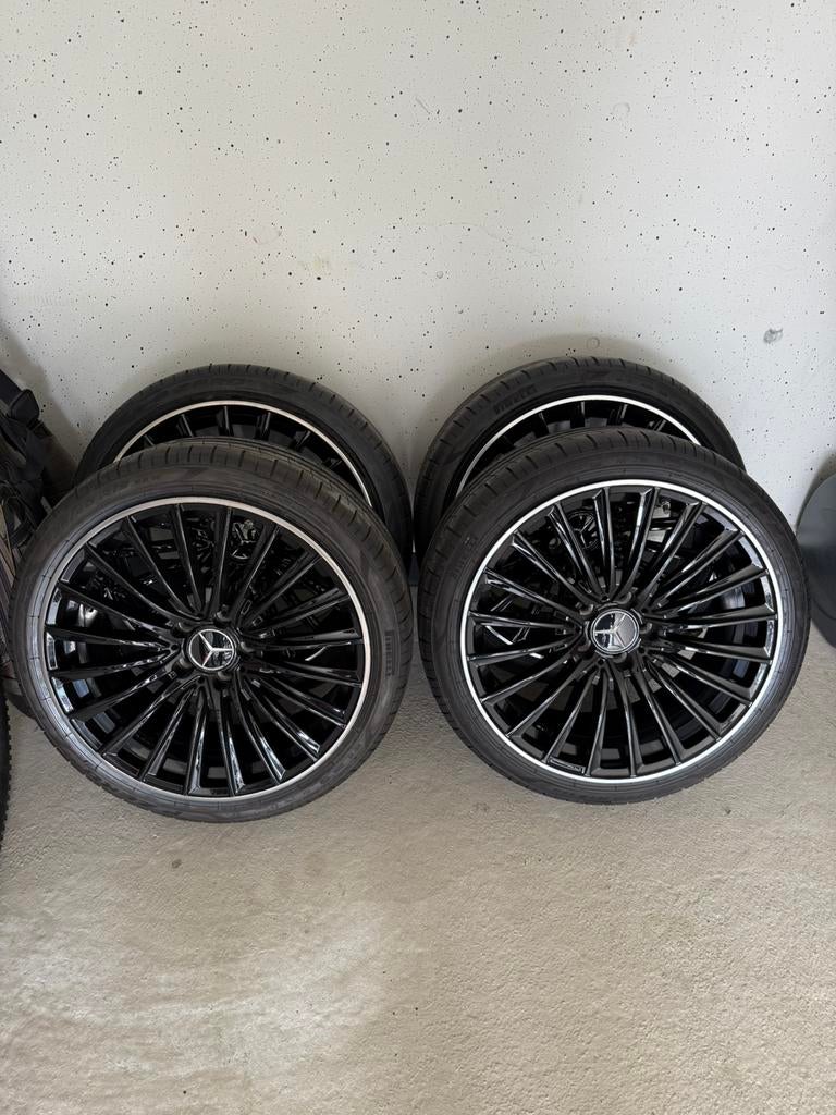 19” velgen zwart mercedes CLA250e, 255 mm, Zomerbanden, Ophalen, 19 inch