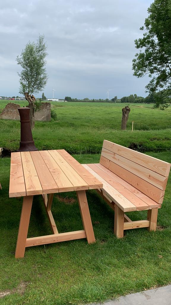 Foto 12 van Loungeset tuinset tuintafel bank stoel tuinverlichting