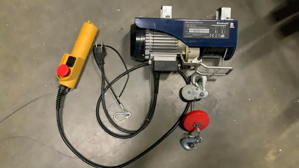 Einhell elektrische lier 300kg, Doe-het-zelf en Verbouw, Lieren en Takels, Ophalen, Zo goed als nieuw, Elektrisch
