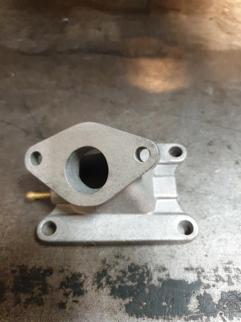 Honda MTX/sh 50/80 MBX 50 80 18 mm spruitstuk fast arrow, Fietsen en Brommers, Ophalen of Verzenden, Gebruikt, Cilinder, Overige merken