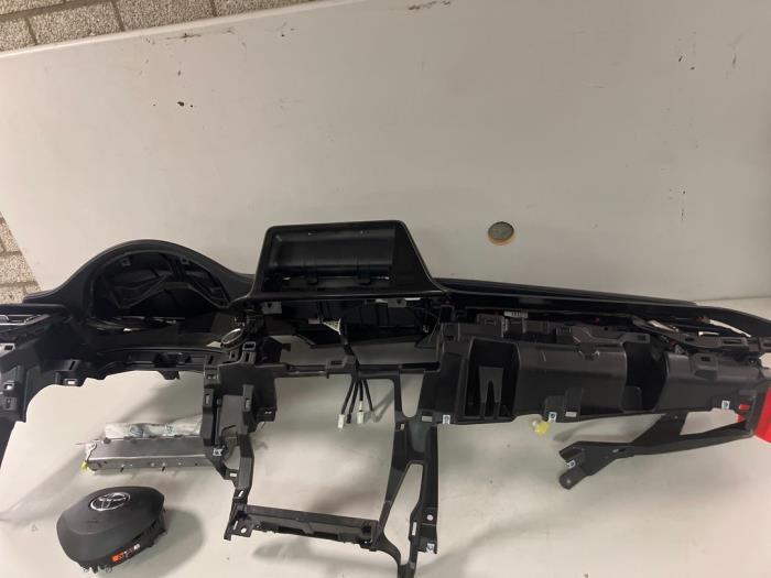 Airbag set + dashboard van een Toyota C-HR, Gebruikt, -, -, Ophalen of Verzenden