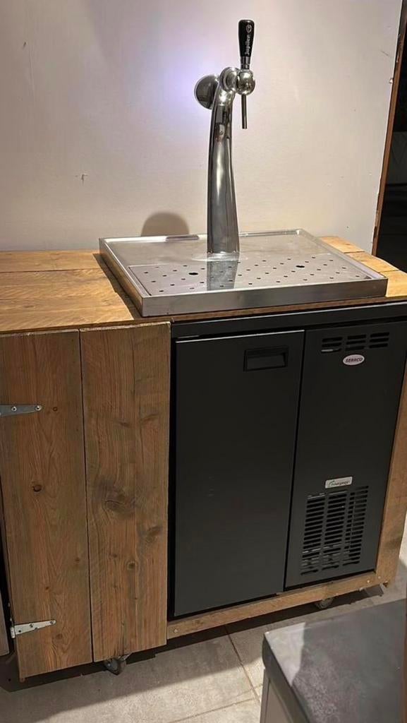 Mobiele biertap te huur, Ophalen, Zo goed als nieuw, Overige