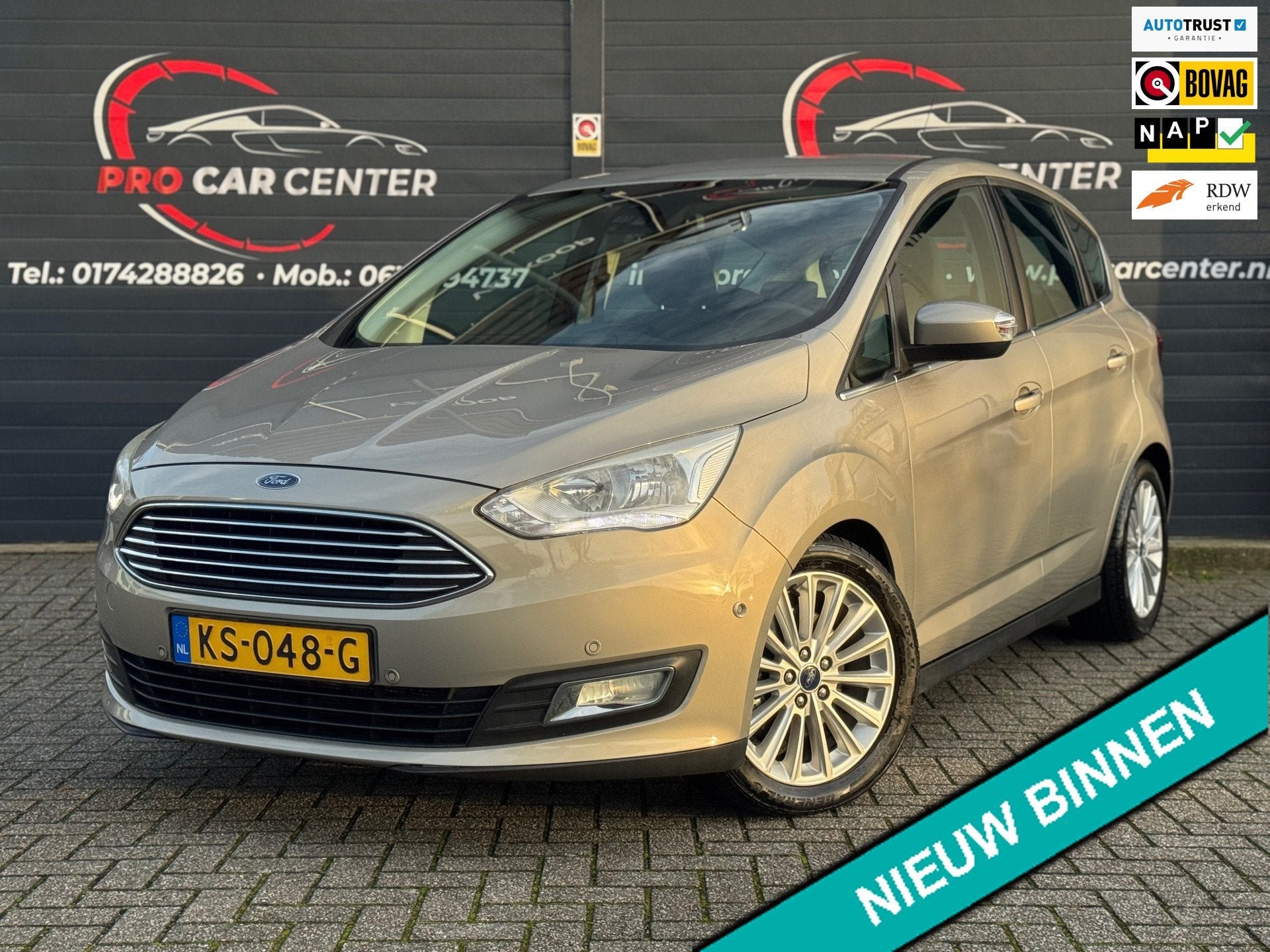 Ford C-Max 1.5 Titanium Climate | Cruise | V-A Pdc | Carplay, Auto's, Stof, Euro 6, 4 cilinders, 150 pk