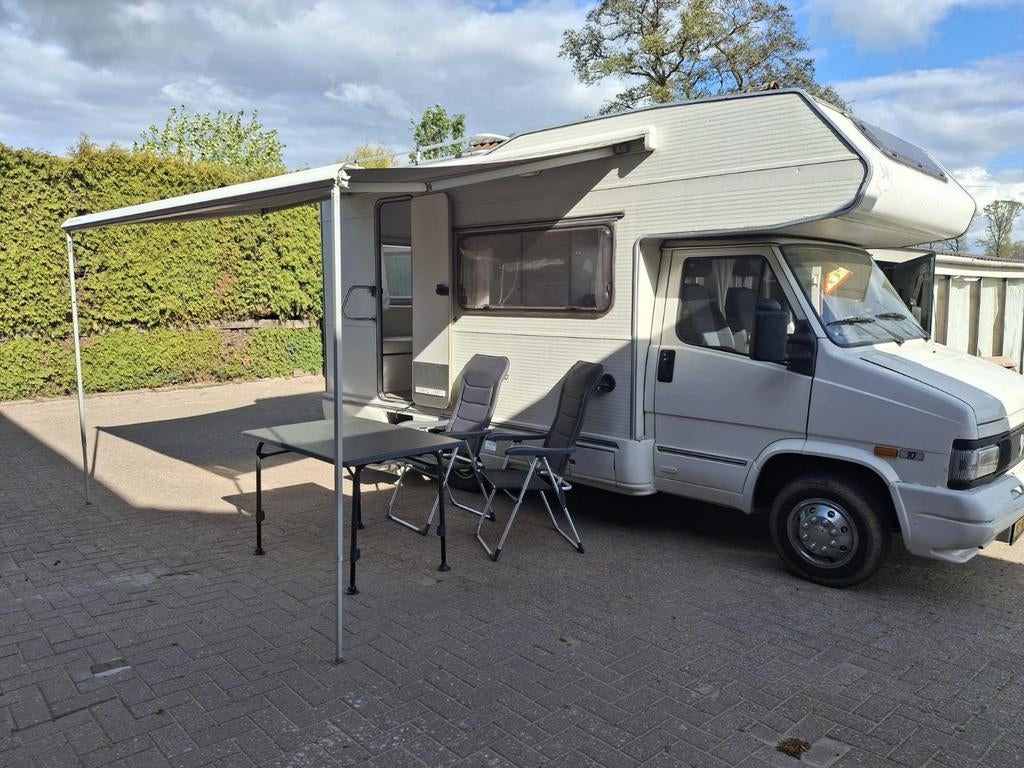 Fiat Ducato 290 Camper - 5 Slaapplaatsen, Zonnepaneel, Caravans en Kamperen, Campers, Standaard zit, Buitenlamp, Particulier, Koelkast