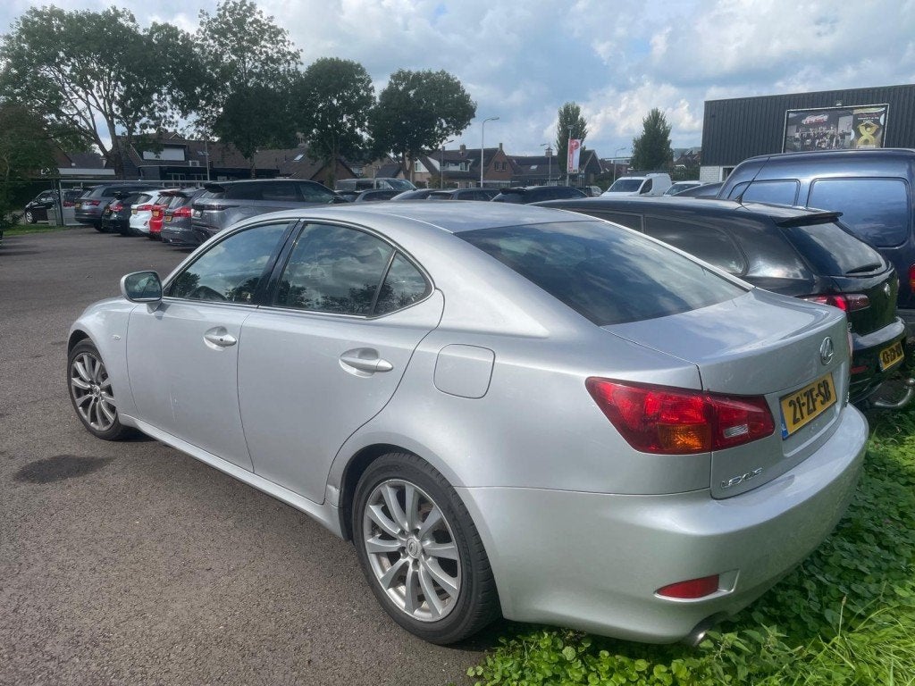 Lexus IS 250 BUSINESS (Uitlaat kapot), Auto's, Achterwielaandrijving, Gebruikt, 1535 kg, Verwarmde buitenspiegels
