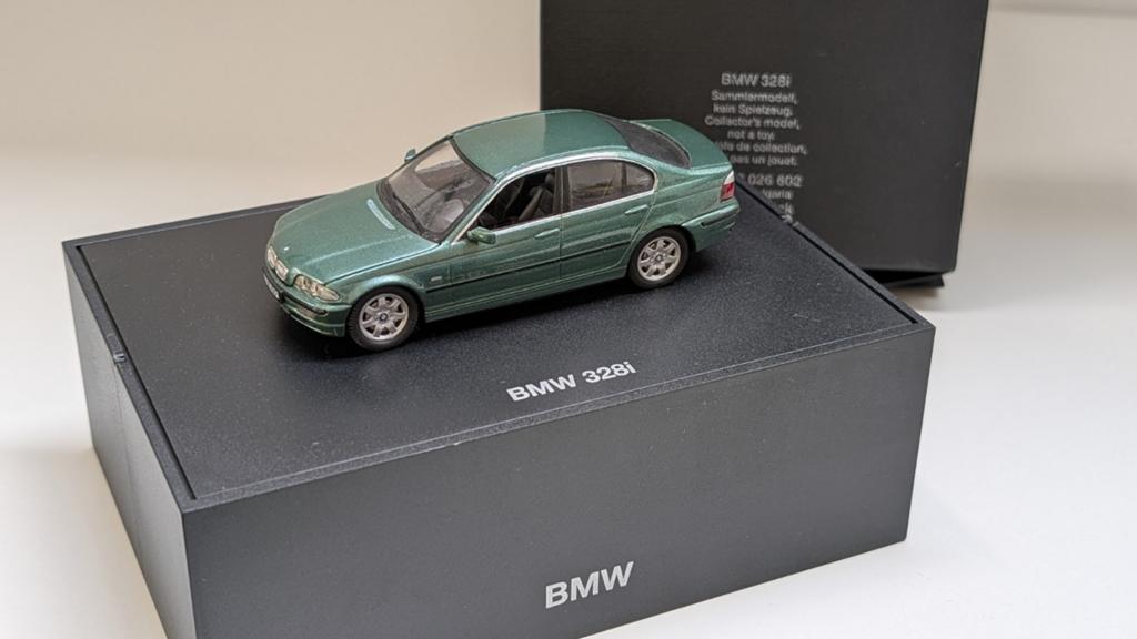 BMW 328i E46 1:43, Verzenden, Zo goed als nieuw, Auto