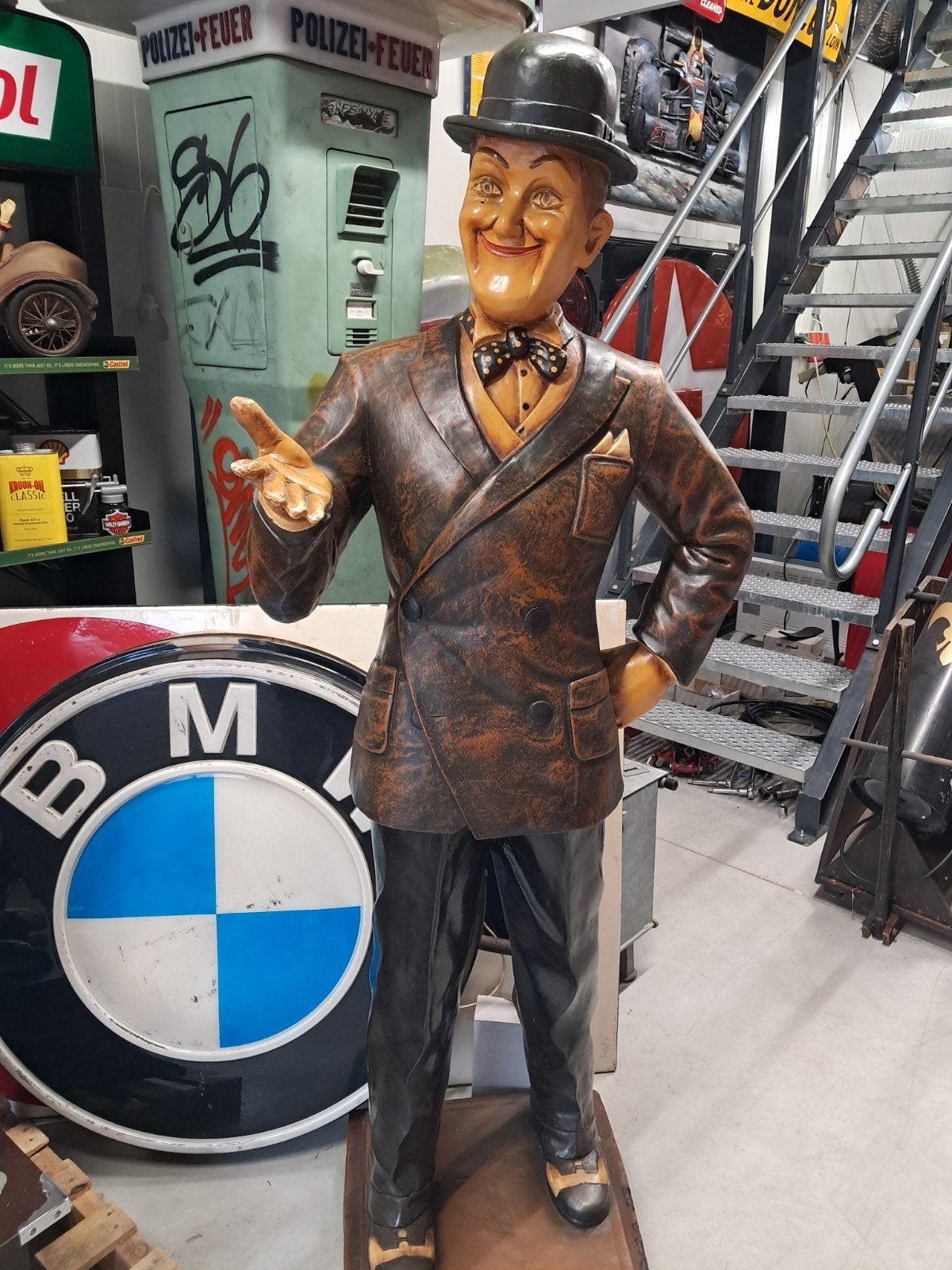 40 jaar oud Stan Laurel life size beeld 180cm geleefde staat, Ophalen, Gebruikt, Mens