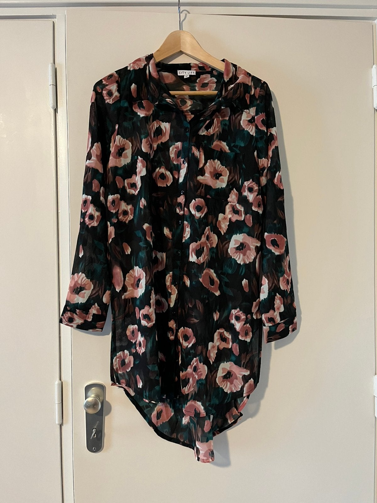 Mooie lnge blouse bloemen maat M city life, Kleding | Dames, Blouses en Tunieken, Ophalen of Verzenden, Zo goed als nieuw