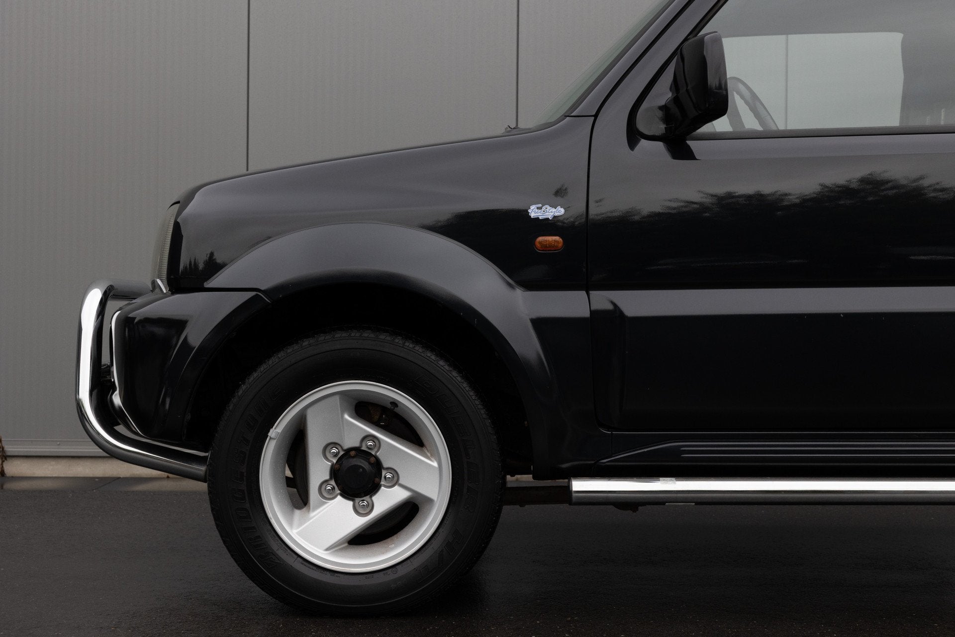 Suzuki Jimny 1.3 | AWD 4X4 | AIRCO | NL-AUTO (bj 2003), 13 km/l, Stof, Zwart, Zwart