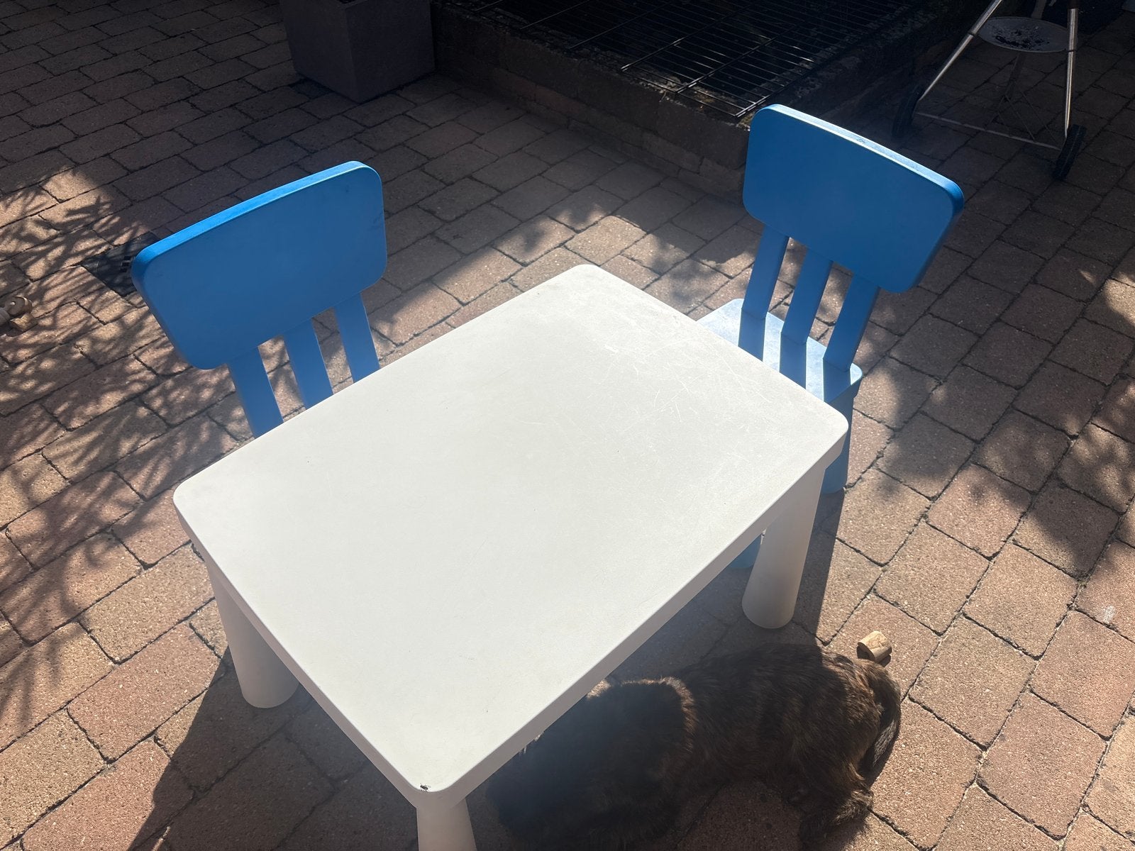 Kinder picknicktafel met 2 blauwe stoeltjes, Ophalen, Gebruikt, Tafel(s) en Stoel(en)