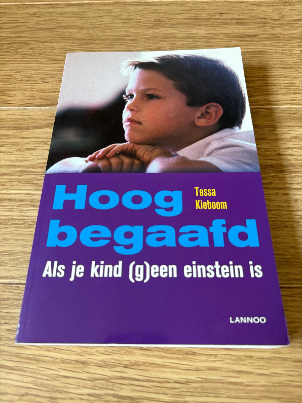 Hoogbegaafd: Als je kind (g)een Einstein is 9789020969825, Ophalen of Verzenden, Zo goed als nieuw, Opvoeding vanaf 10 jaar