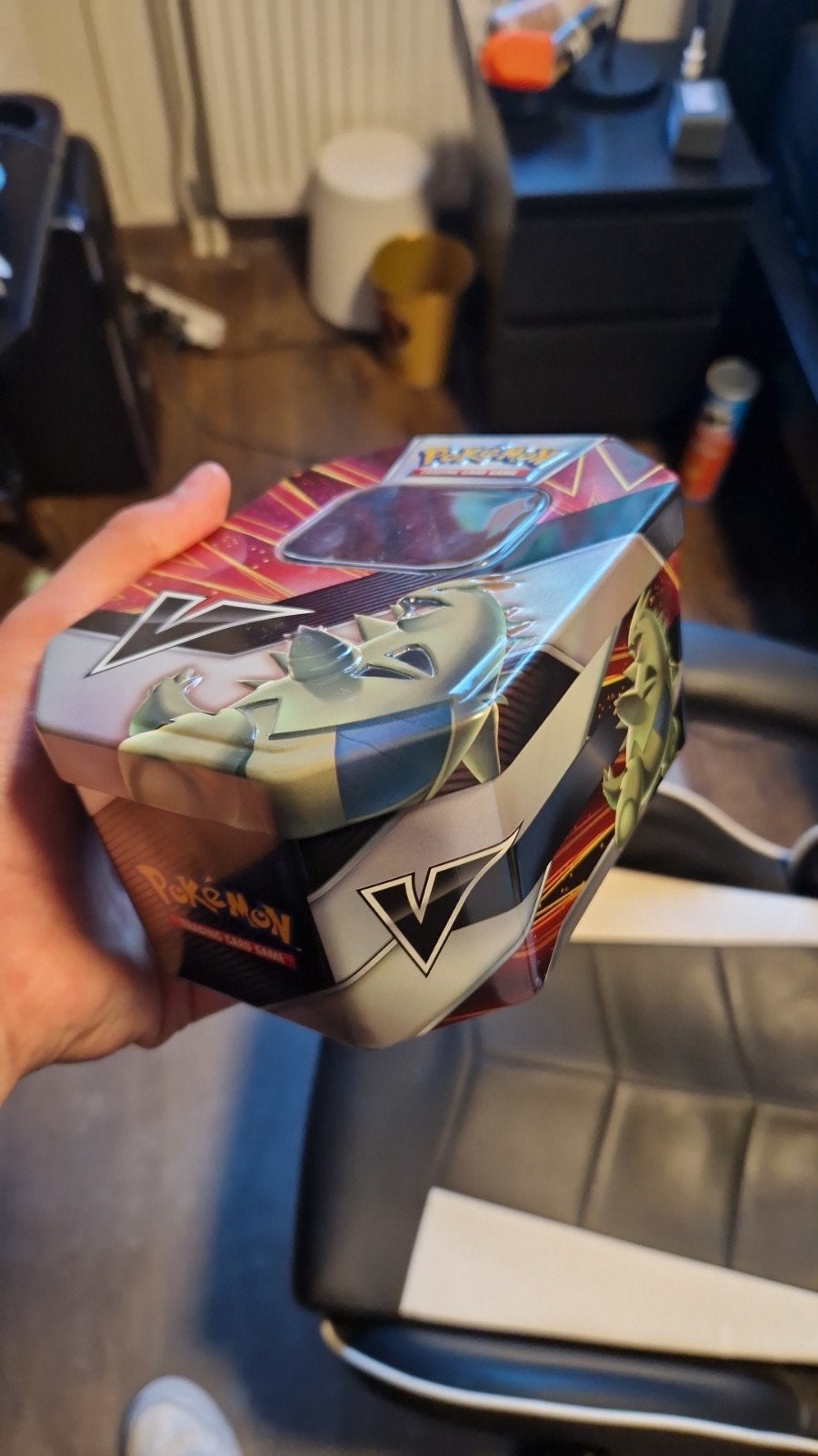 Pokémon V Training Box - Tyranitar V, Ophalen of Verzenden