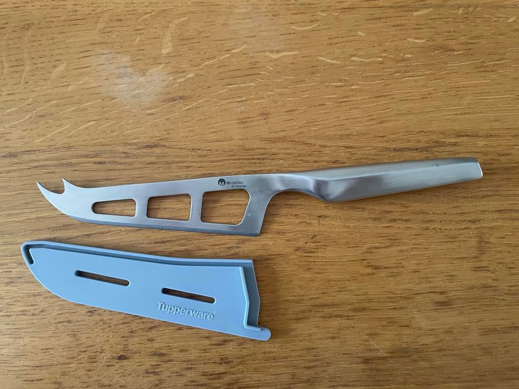 Nieuw Tupperware kaasmes met beschermhoes, Ophalen of Verzenden, Nieuw, Metaal, Zilver