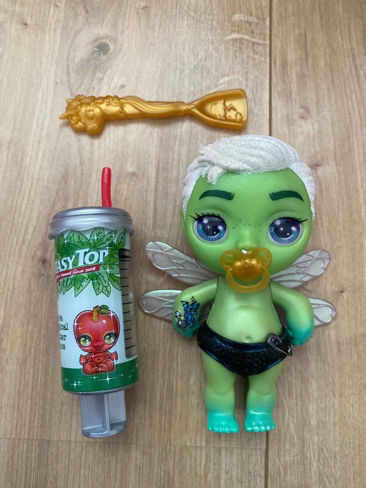 Rainbow Surprise Fantasy Friends Poopsie Slime Surprise, Ophalen of Verzenden, Zo goed als nieuw, Overige typen