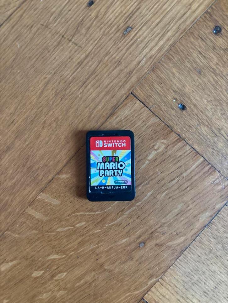 Super Mario Party (Switch 1) + Opbergcase voor 10 spellen, Gebruikt, Overige genres, Eén computer, Ophalen of Verzenden