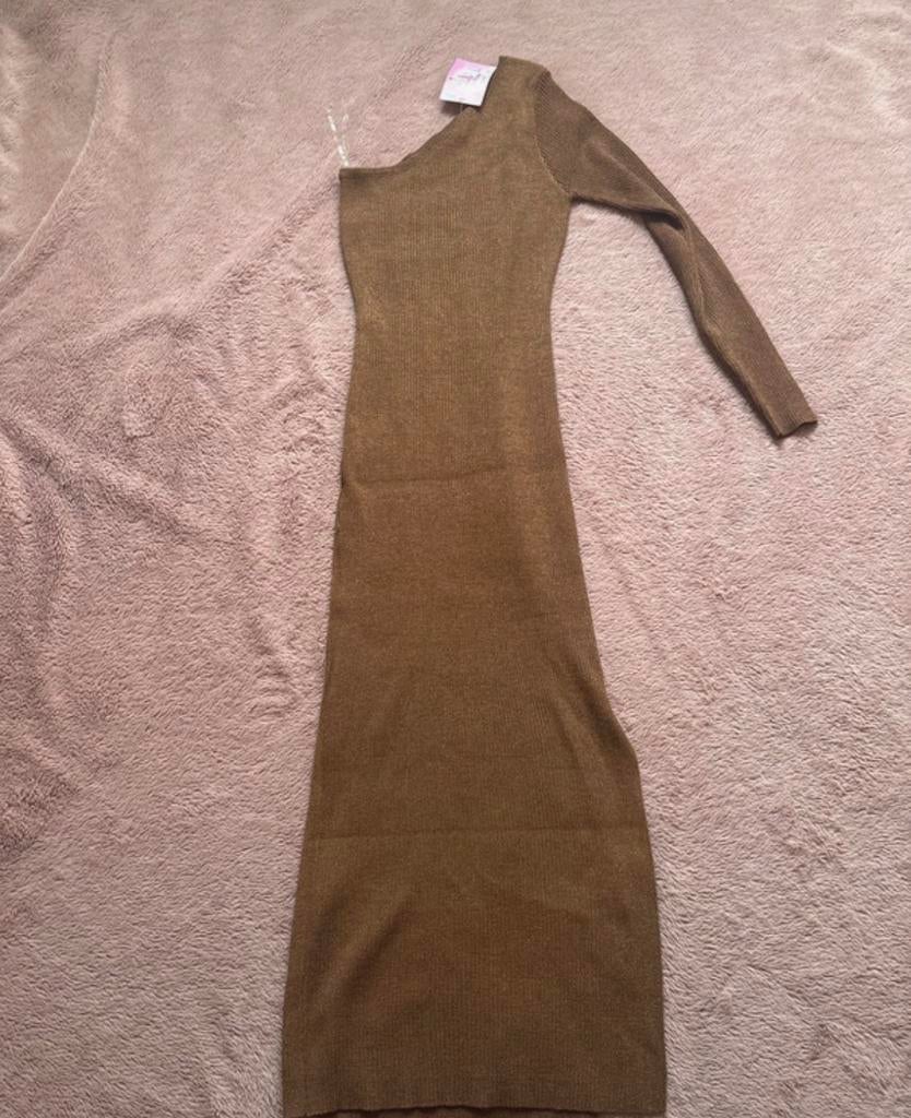 Glitter bruine one sleeve jurk giorgia, Maat 38/40 (M), Bruin, Verzenden, Nieuw